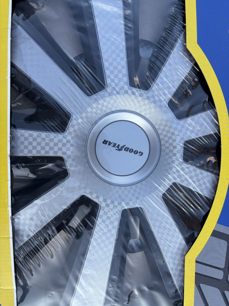 Zestaw Kołpaków Firmy GOODYEAR Memphis 40cm/16”