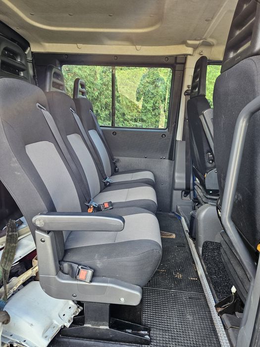 Iveco Daily Lawka dubel kanapa wnetrze szyby stopien drzwi lampa dwojk