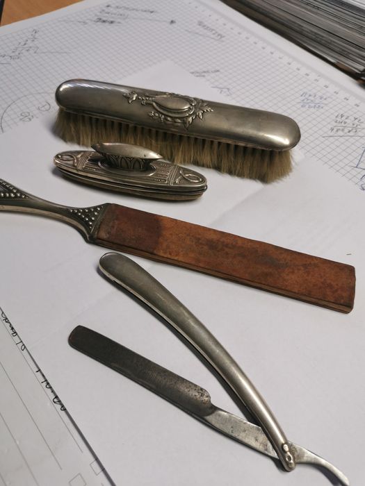Apetrechos barbeiro prata