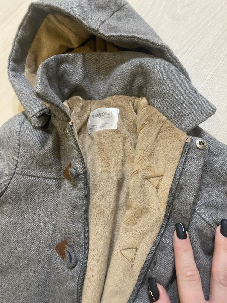 Пальто на хлопчика 3-6 місяців 68 розмір