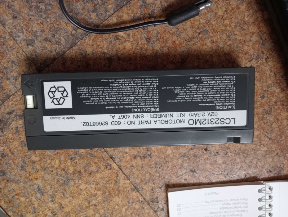 Telemóvel Motorola antigo