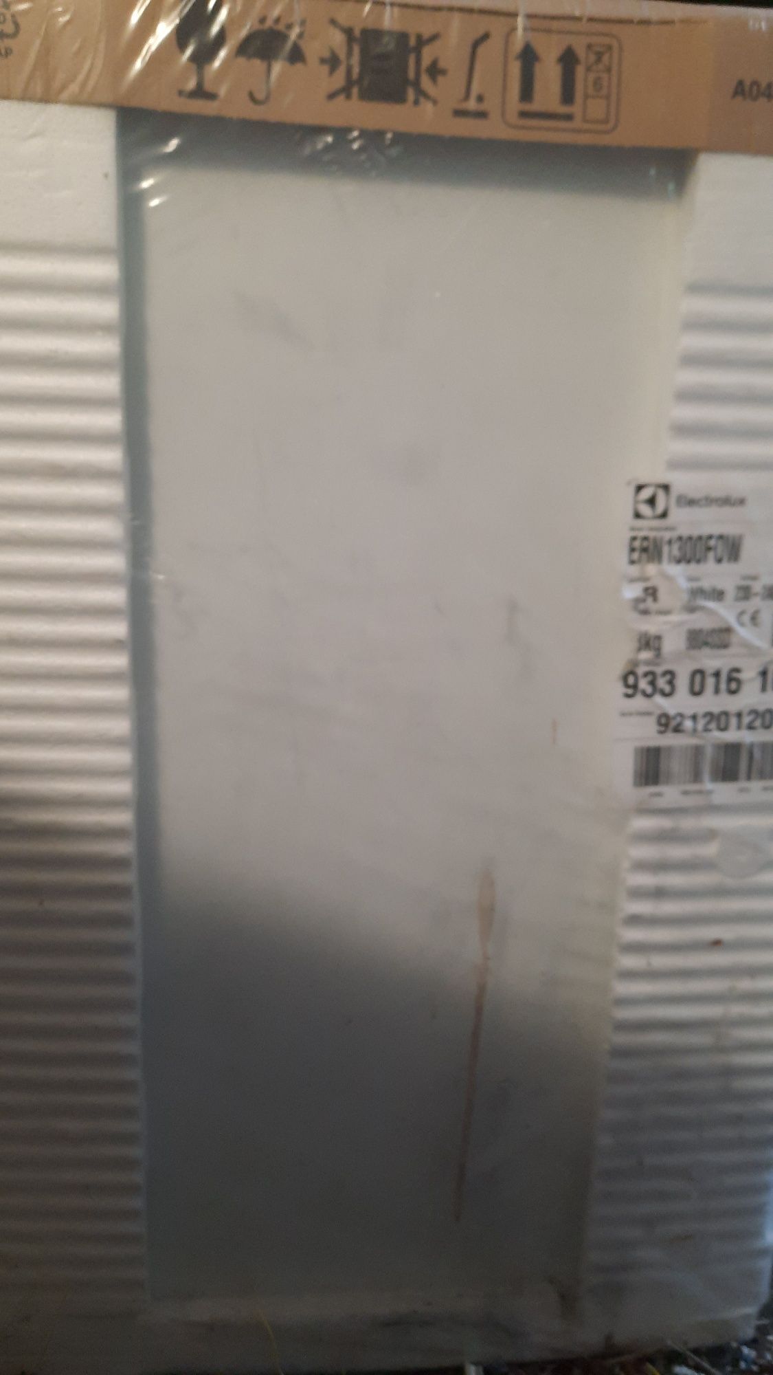 Lodówka Electrolux ERN1300FOW