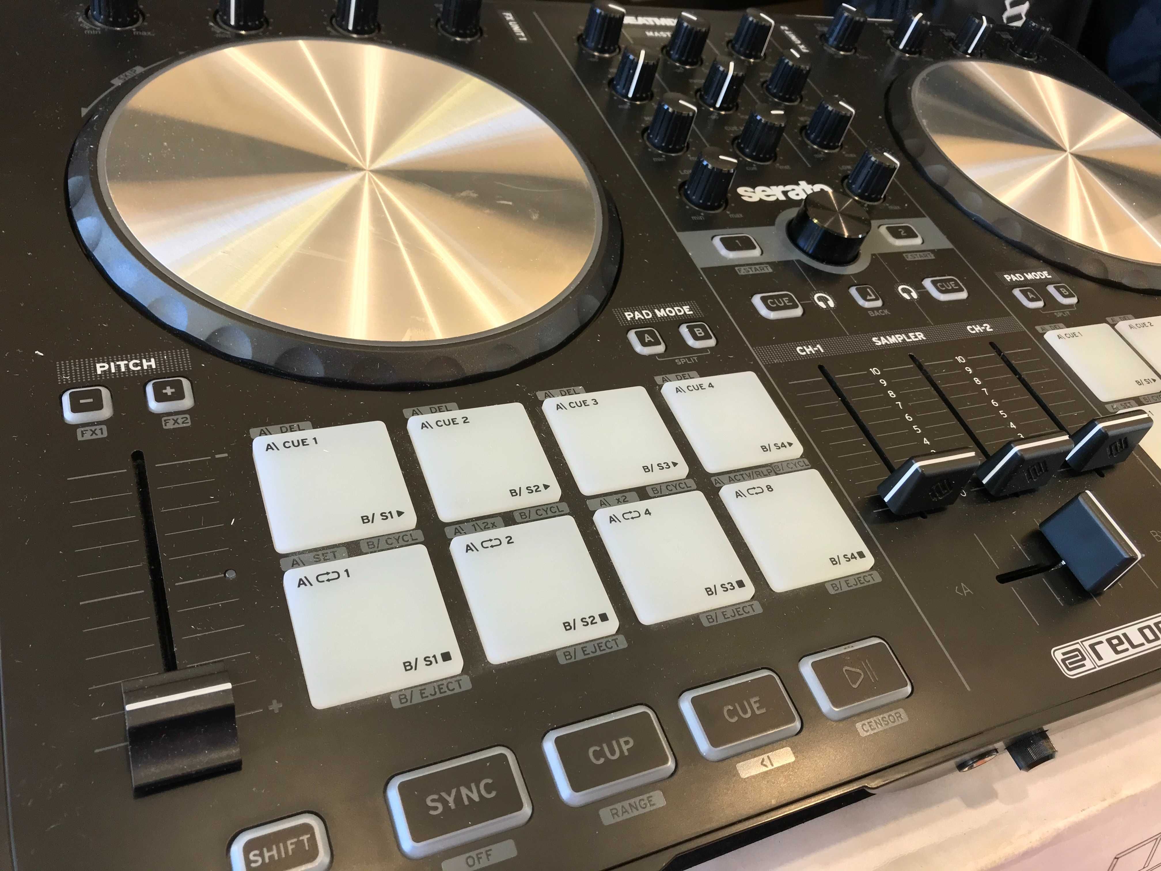 RELOOP BeatMix 2 MKII 2-kanałowy kontroler DJ MIXER