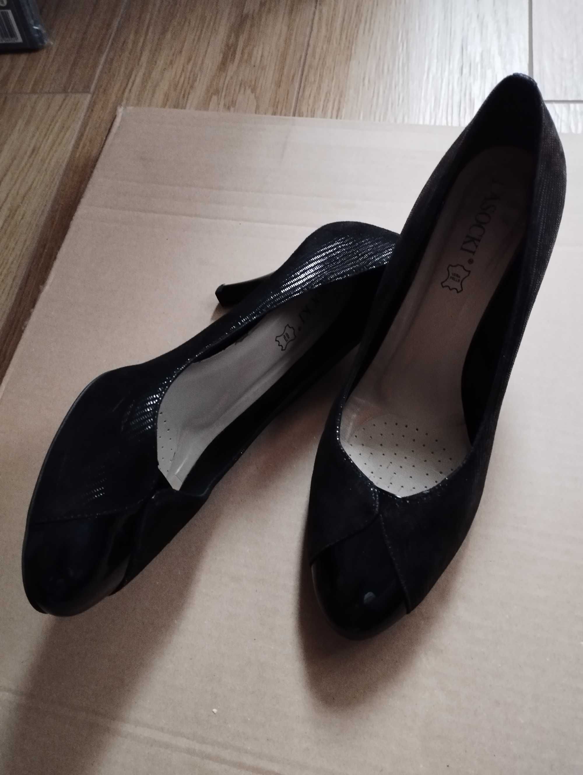 Eleganckie Czółenka damskie Lasocki rozmiar 41