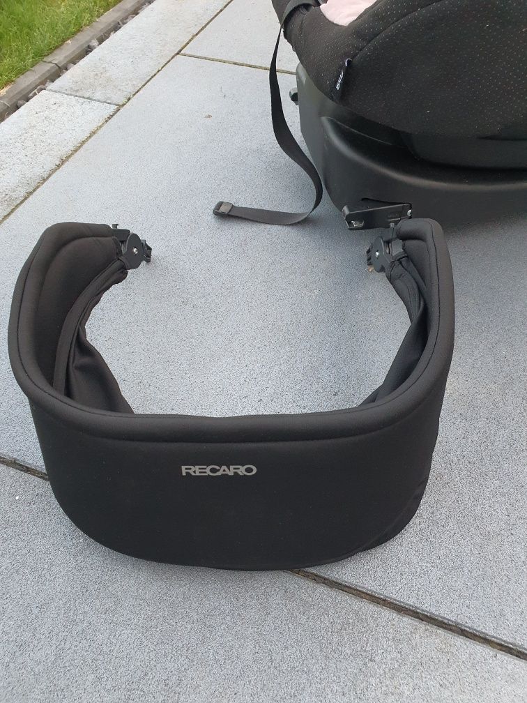 Fotelik Recaro Privia z bazą Smartclick