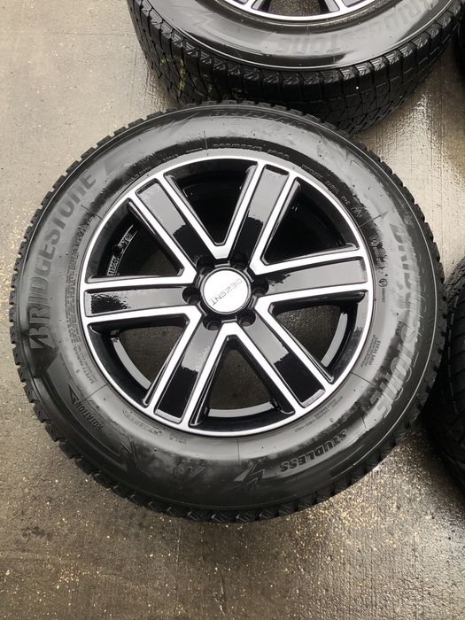 Nissan Navara Pathfinder Felgi opony 235/65 R17 8Jx17 6x114.3 ET30