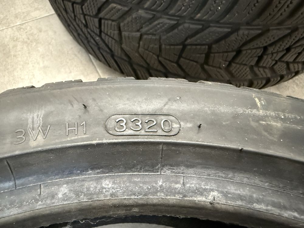 Hankook Winter i*cept Evo 3 225/40r18 Opony zimowe para 2 szt. 2020r