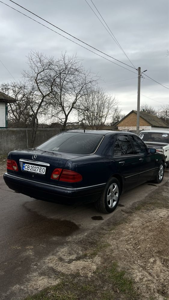 Мерседес w210