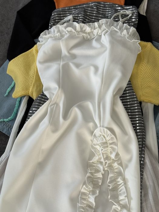 Стоковий одяг оптом, Pretty Little Thing