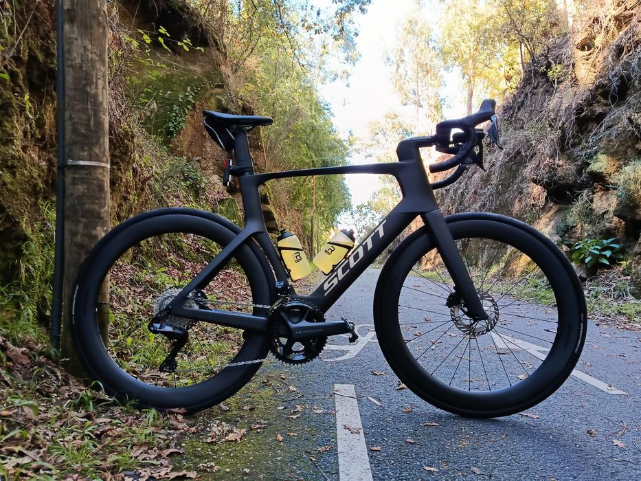 Scott Foil RC 10 - bicicleta de estrada