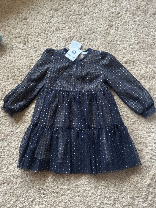 Новое платье Mayoral в 116р.