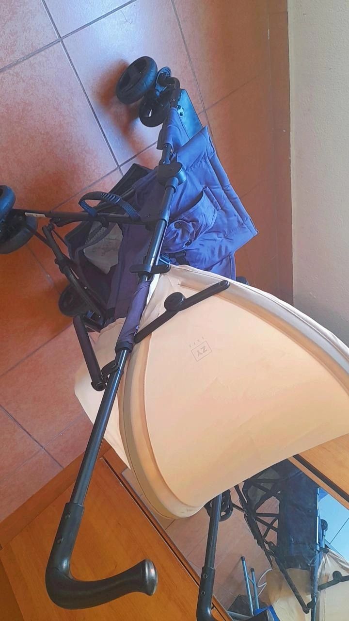 Carro bebê Bengala
