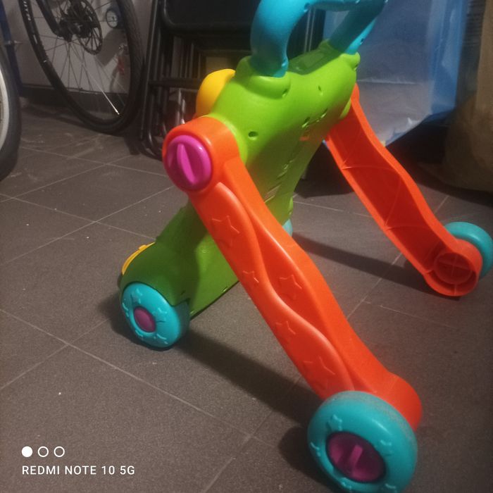 Oddam zabawkę pchacz