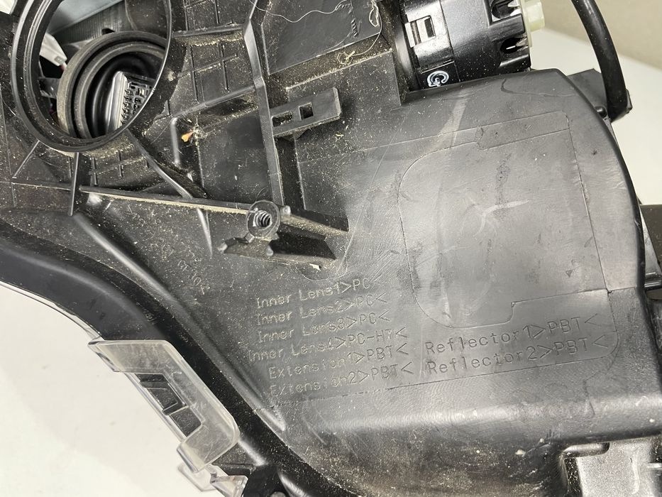 Продам передню оптику для авто Toyota rav 4 v