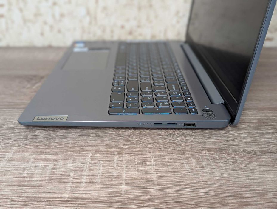 Lenovo i7 1255u 16/512 IPS новий стан підсвітка