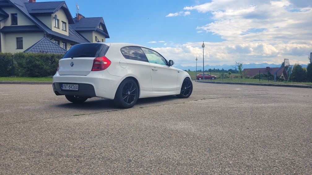 BMW Seria 1 e81 118D 143KM