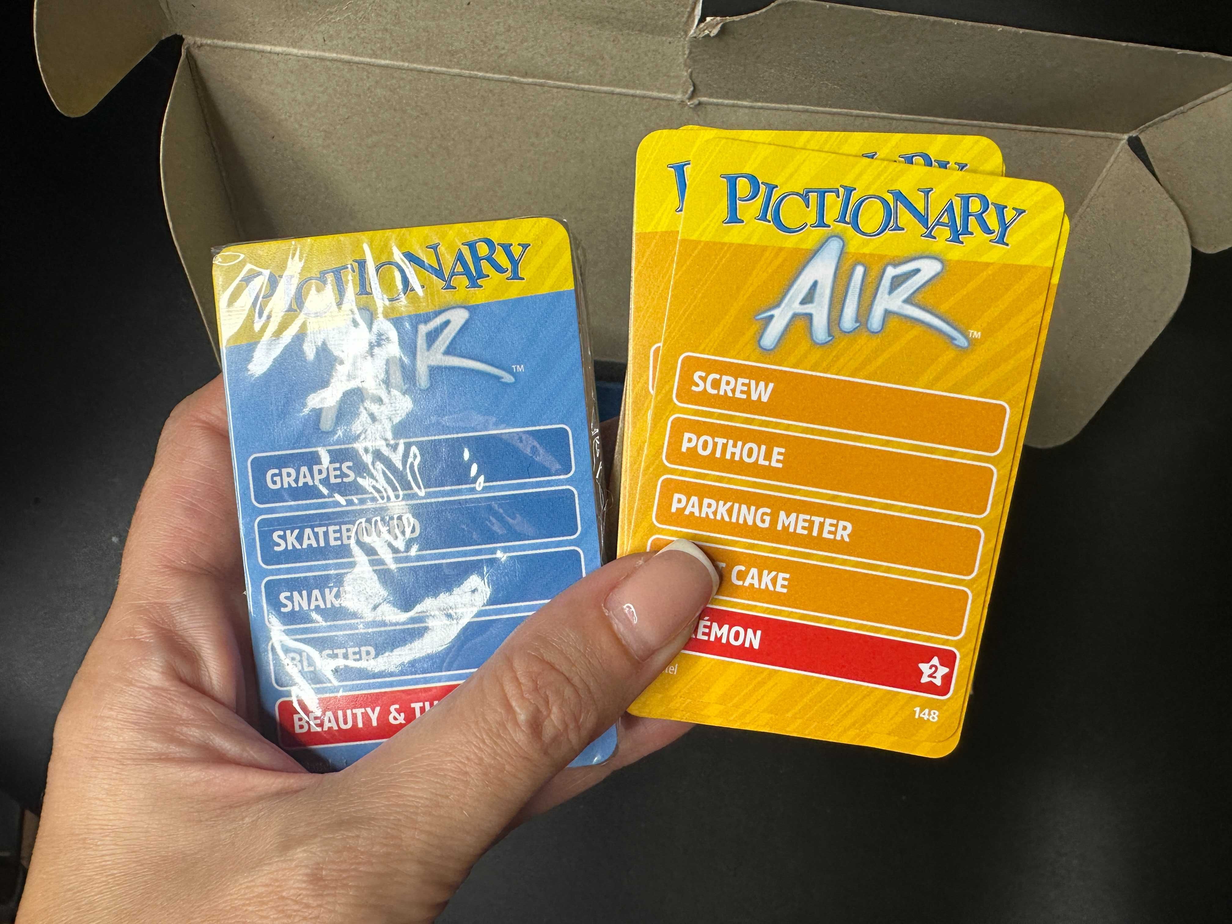 Настольная игра Pictionary Air на английском