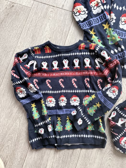 Новорічні светри для сімейної фотосесії family look