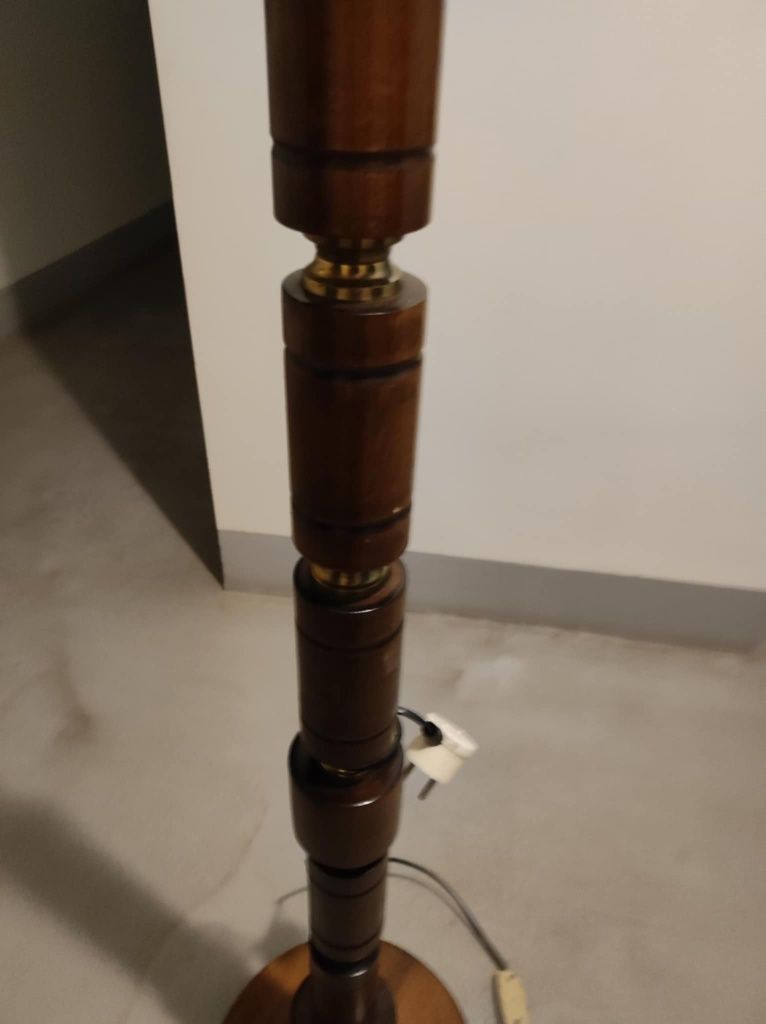 Wysoka drewniana lampa podłogowa vintage retro prl stojąca stara