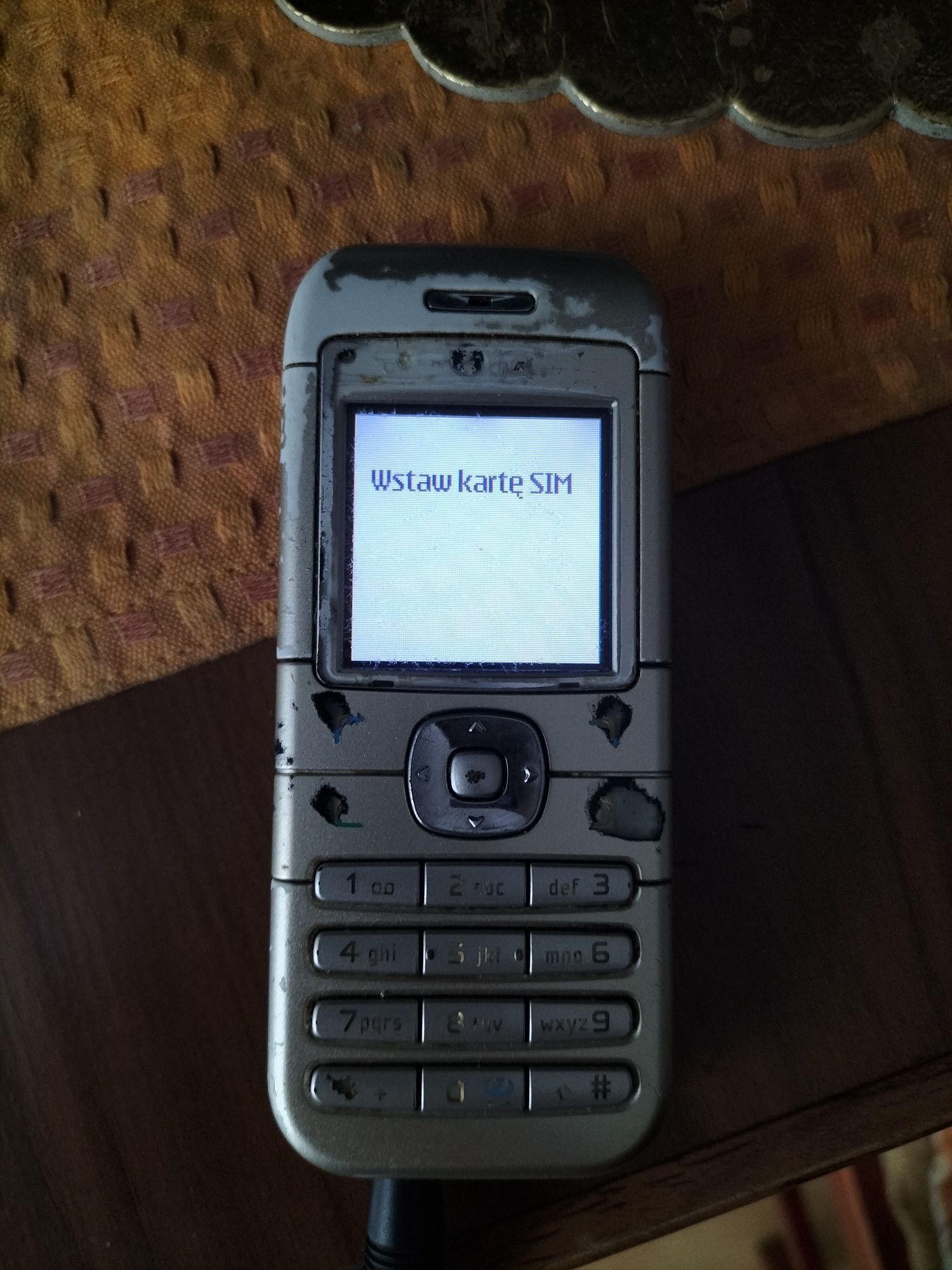 Nokia 6030 z ładowarką