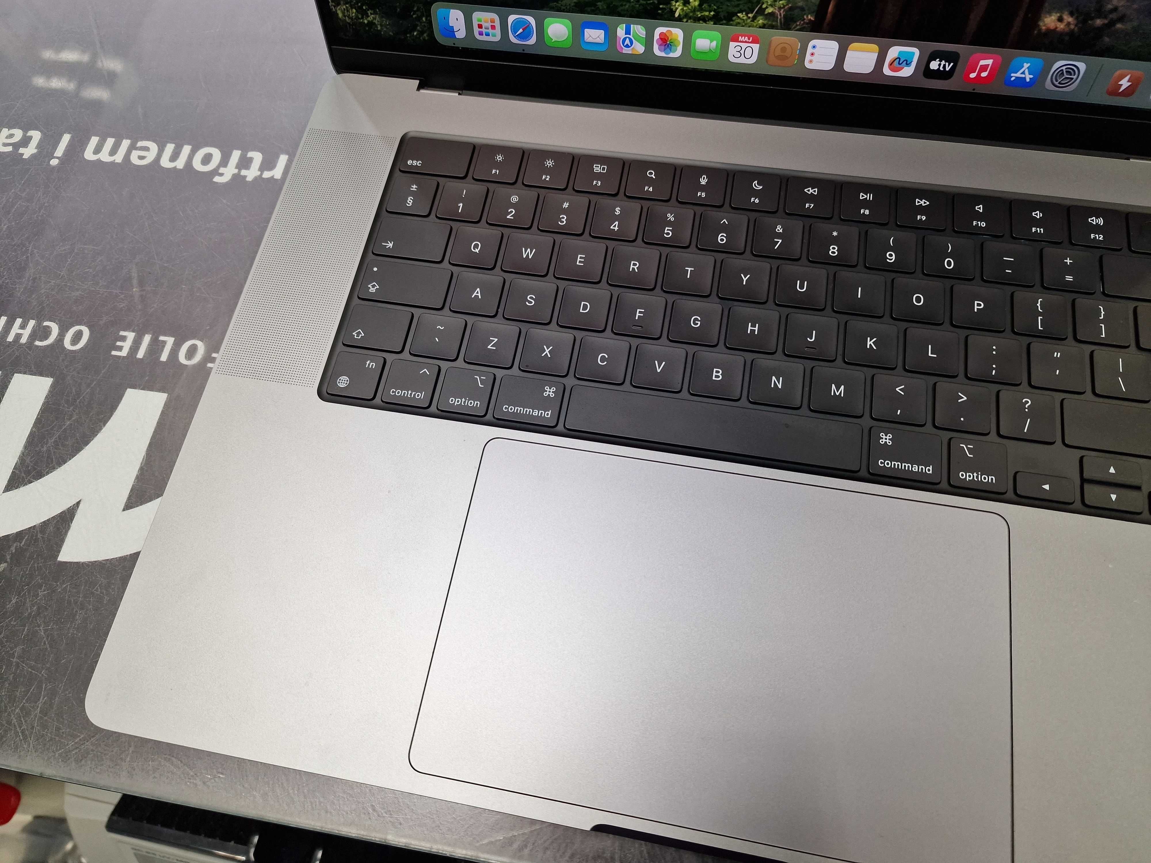 Macbook PRO 16 2021/ M1 PRO/ 16GB/ 500GB/ 9 cykli/ Grade A/ 3456x2234