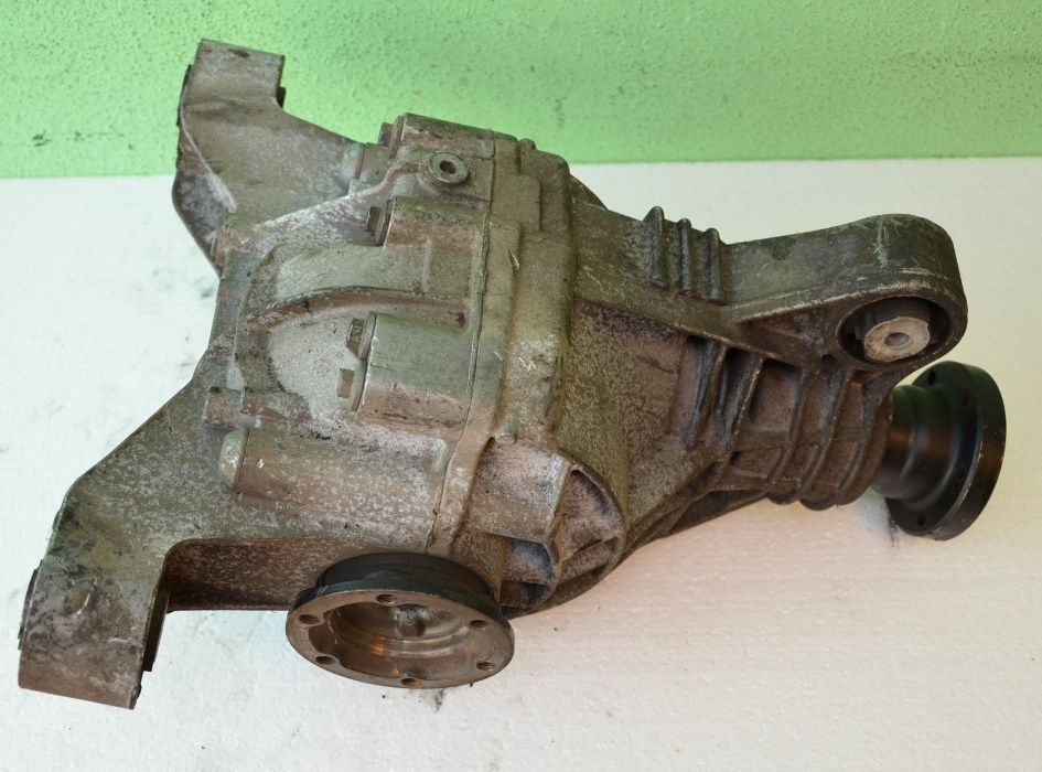 Dyferencjał dyfer  tył  VW TOUAREG AUDI Q7 3.0 TDI 7L
