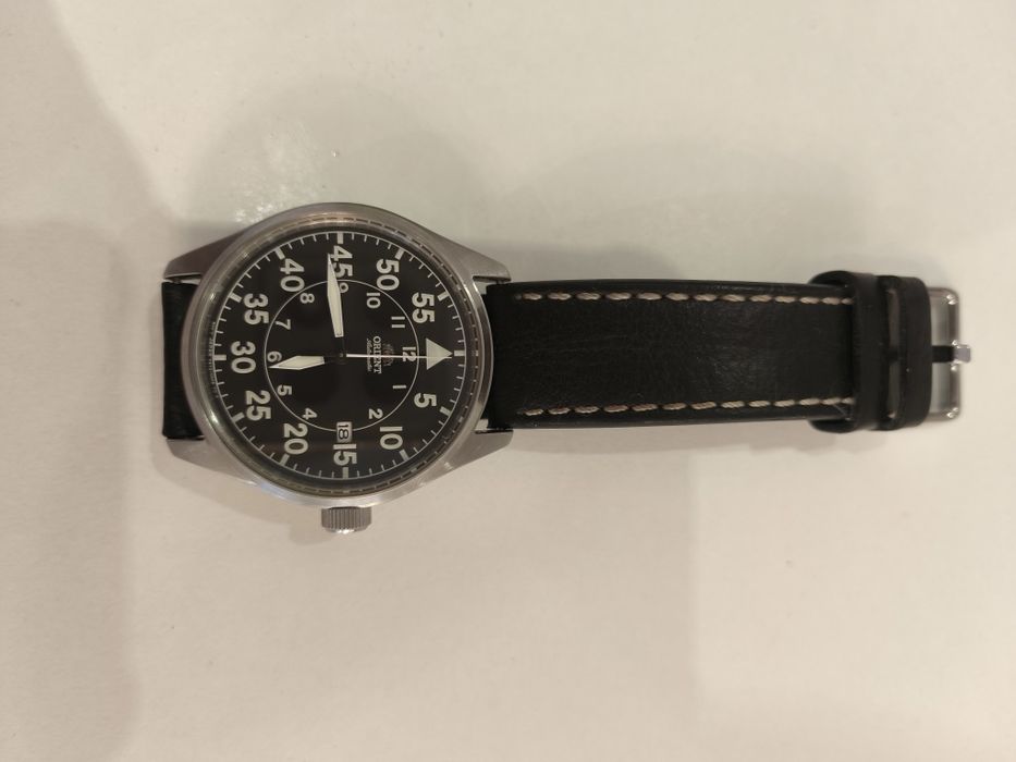 Продаю чоловічий годинник Orient RA-AC0H03B10B