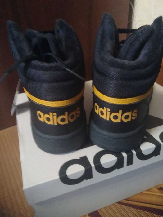 Adidas Hoops Адідас кросівки зимові кроссовки ботинки  демі р. 39