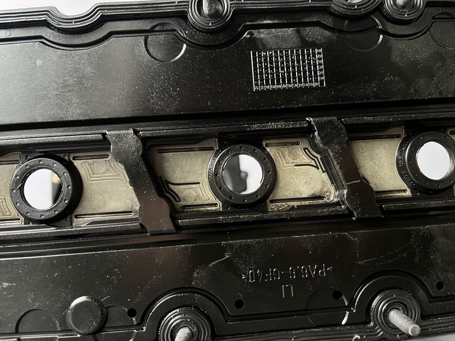 Клапанна Кришка Audi A6 C6 2.7 tdi CANA Ауді Розборка