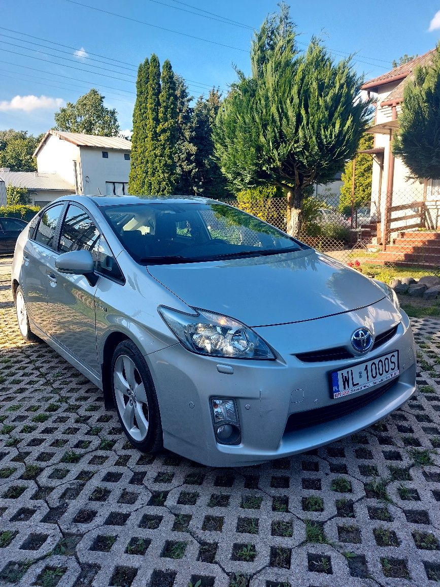 Toyota Prius III + LPG hybryda bdb