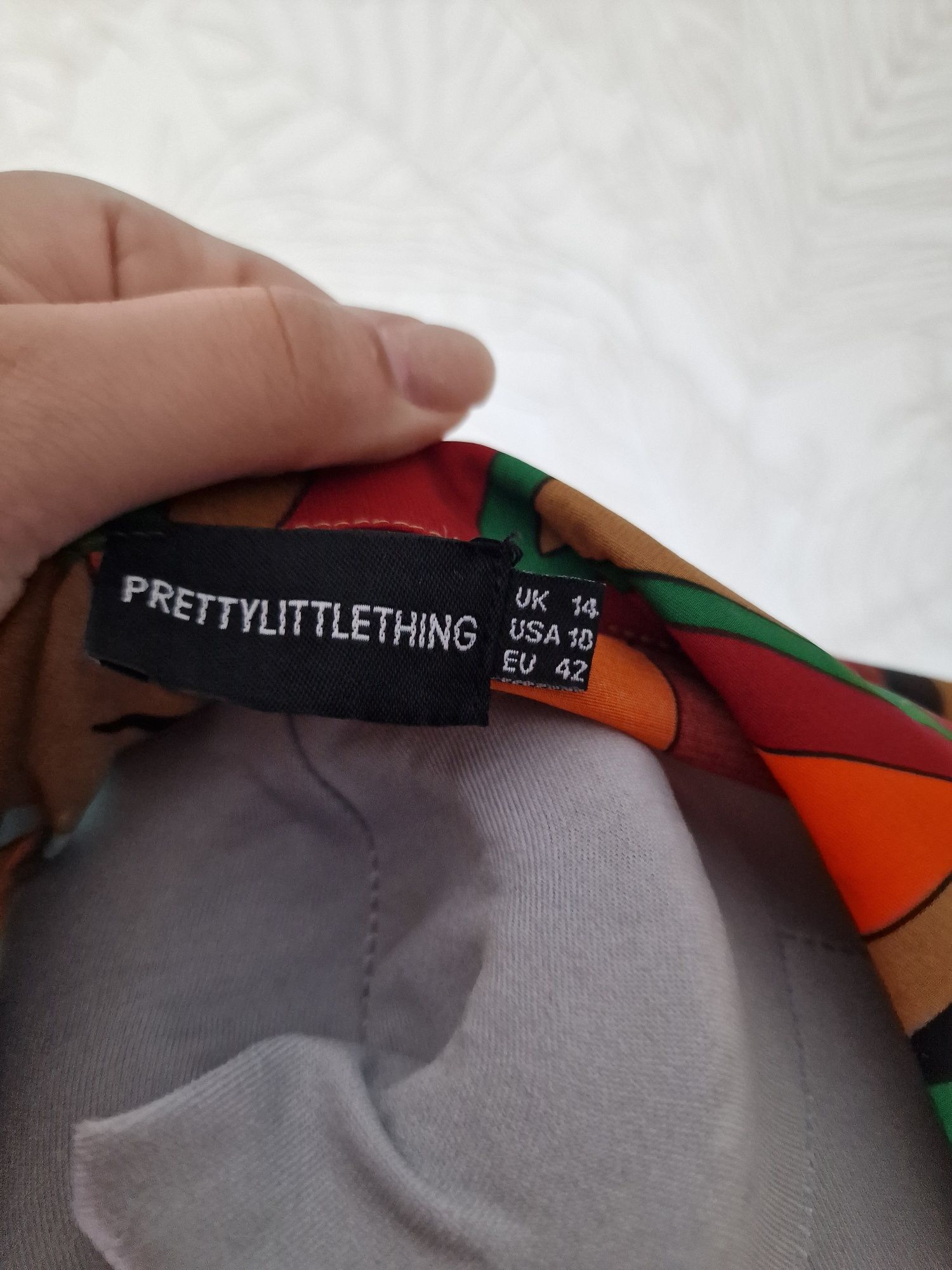PrettyLittleThing bluzka koszula damska kolorowa wzorzysta styl y2k 40