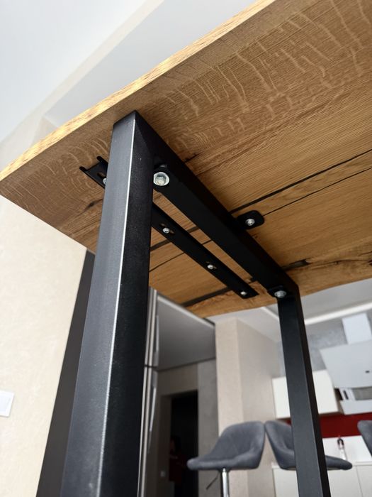 Барна стійка, стіл (дуб)