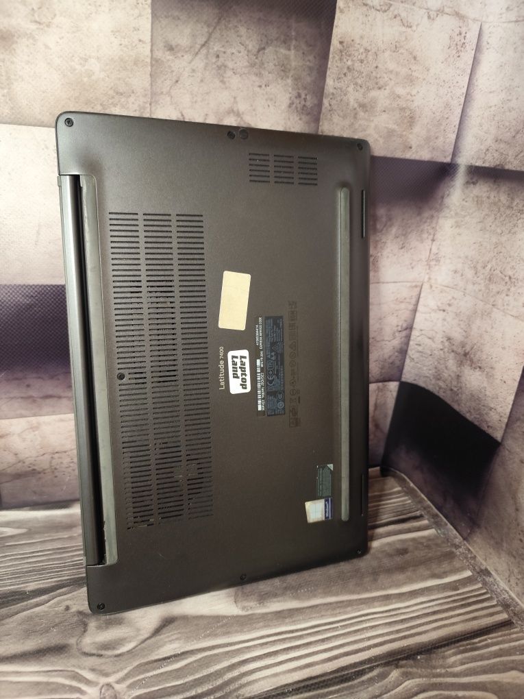 Dell 7400 IPS I7 8665u 16 ram 256 NVme Excellent Battery FHD ноутбуки