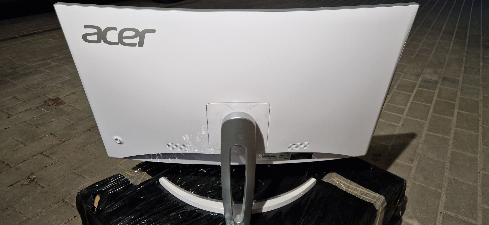 Monitor ACER ED273
