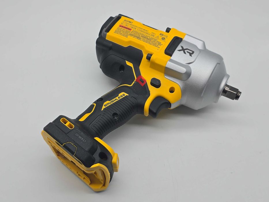 Dewalt DCF961 Аккумуляторный ударный гайковерт \ Новый \ В Наличии