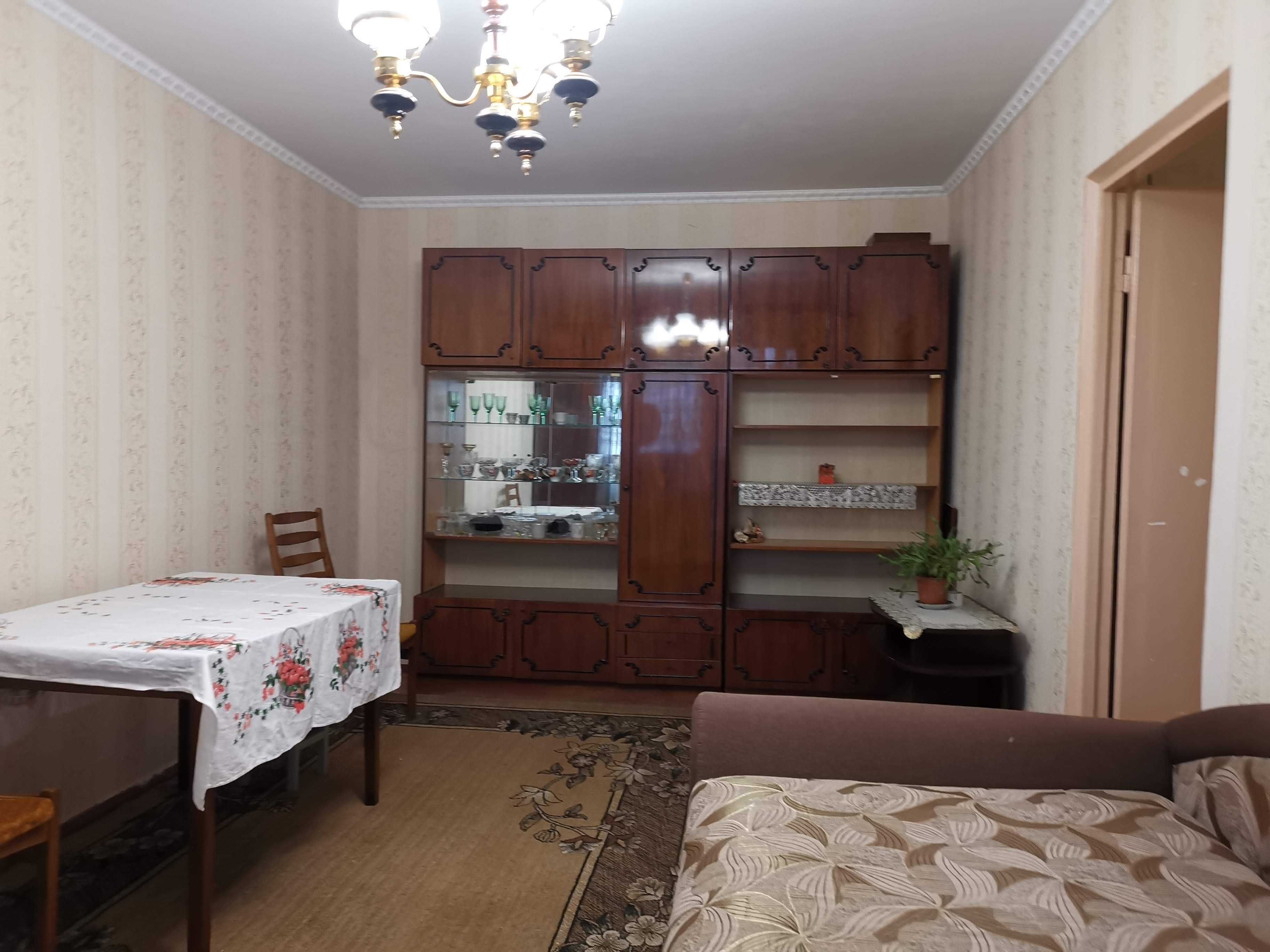 Оренда 2-кімн. квартири Шухевича 10а масив Райдужний метро Почайна