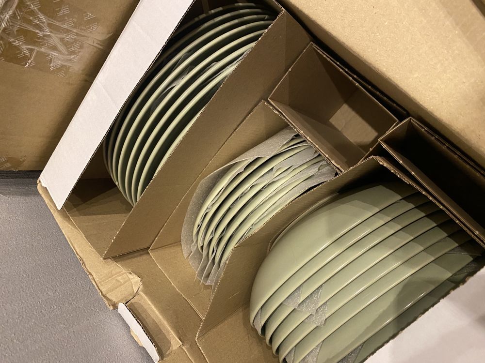 Сервіз IKEA FARGKLAR 24 предмети матовий зелений