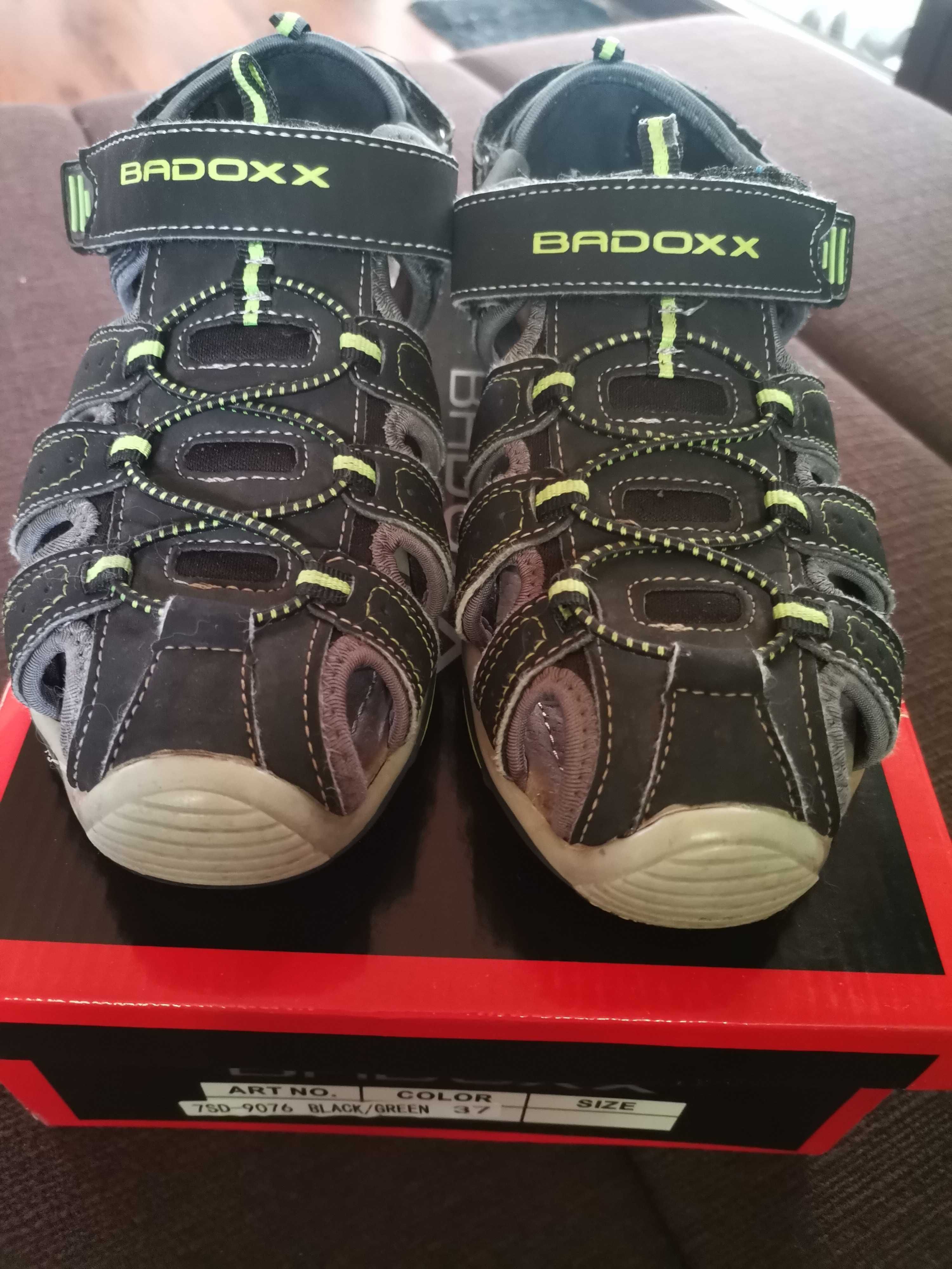 Sandały chłopięce rozm. 37 BADOXX