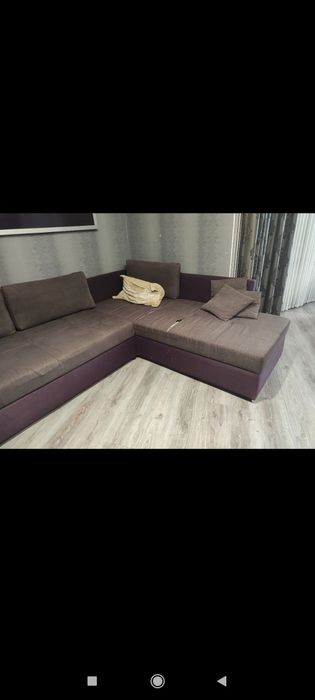 Продам диван торг уместен