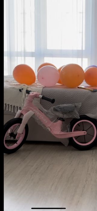Продам велобіг рожевий