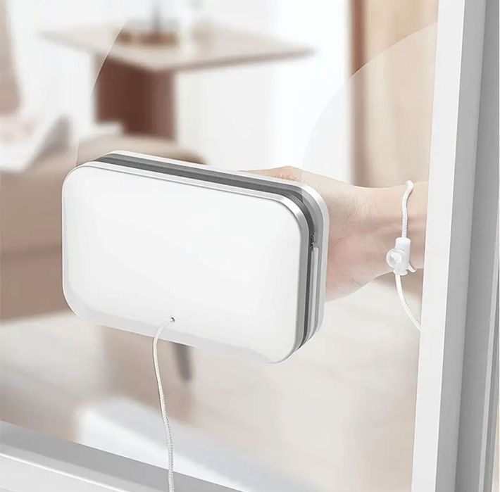 Магнітна щітка для миття вікон