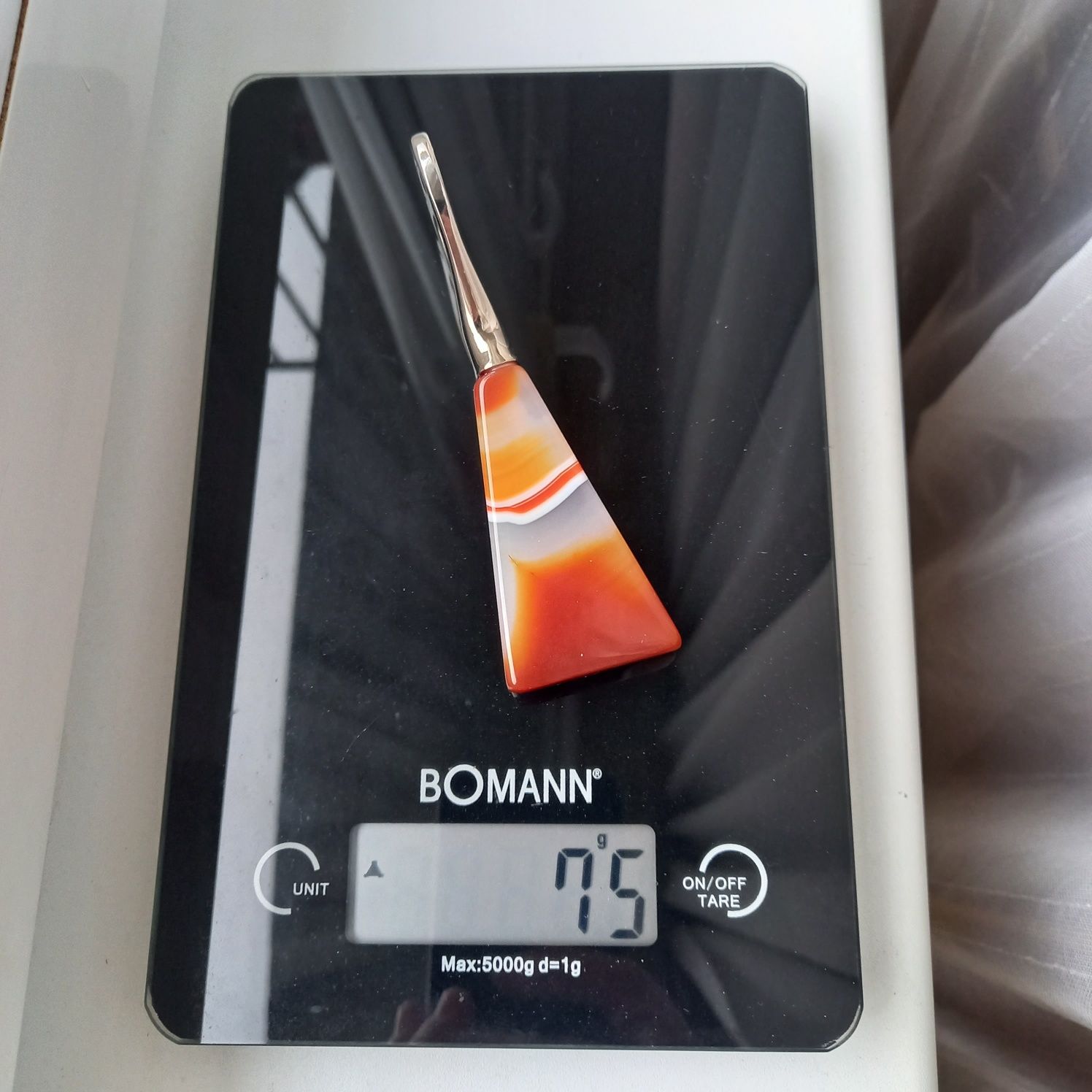 Elegancki otwieracz do butelek, DUŻY kamień, AGAT naturalny.