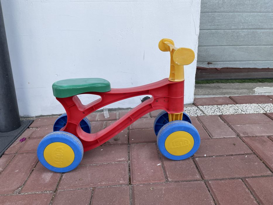 Rower biegowy Lena kolor czerwono zielono żółto niebieski