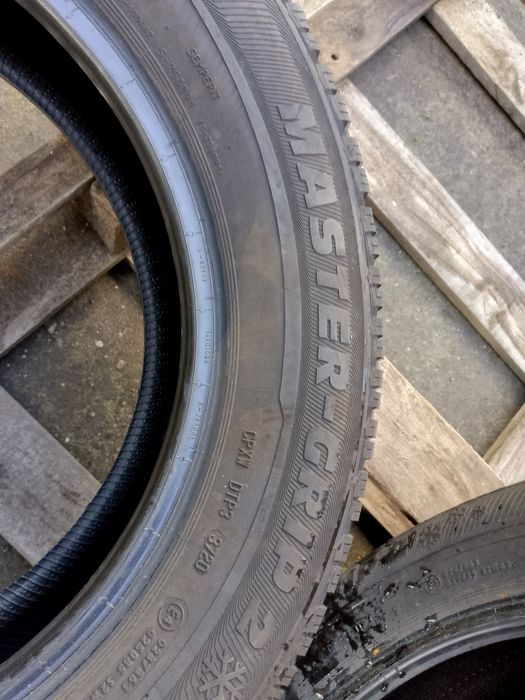 Opony zimowe 205/60/16