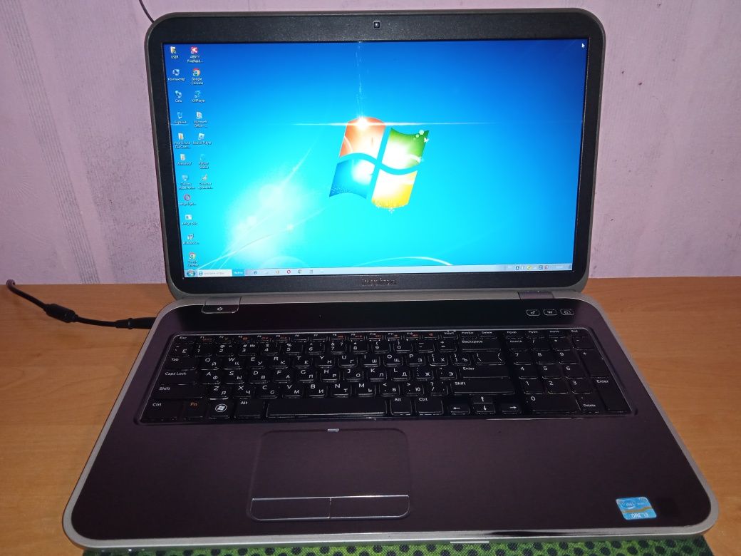 Ноутбук Dell Inspiron 5720