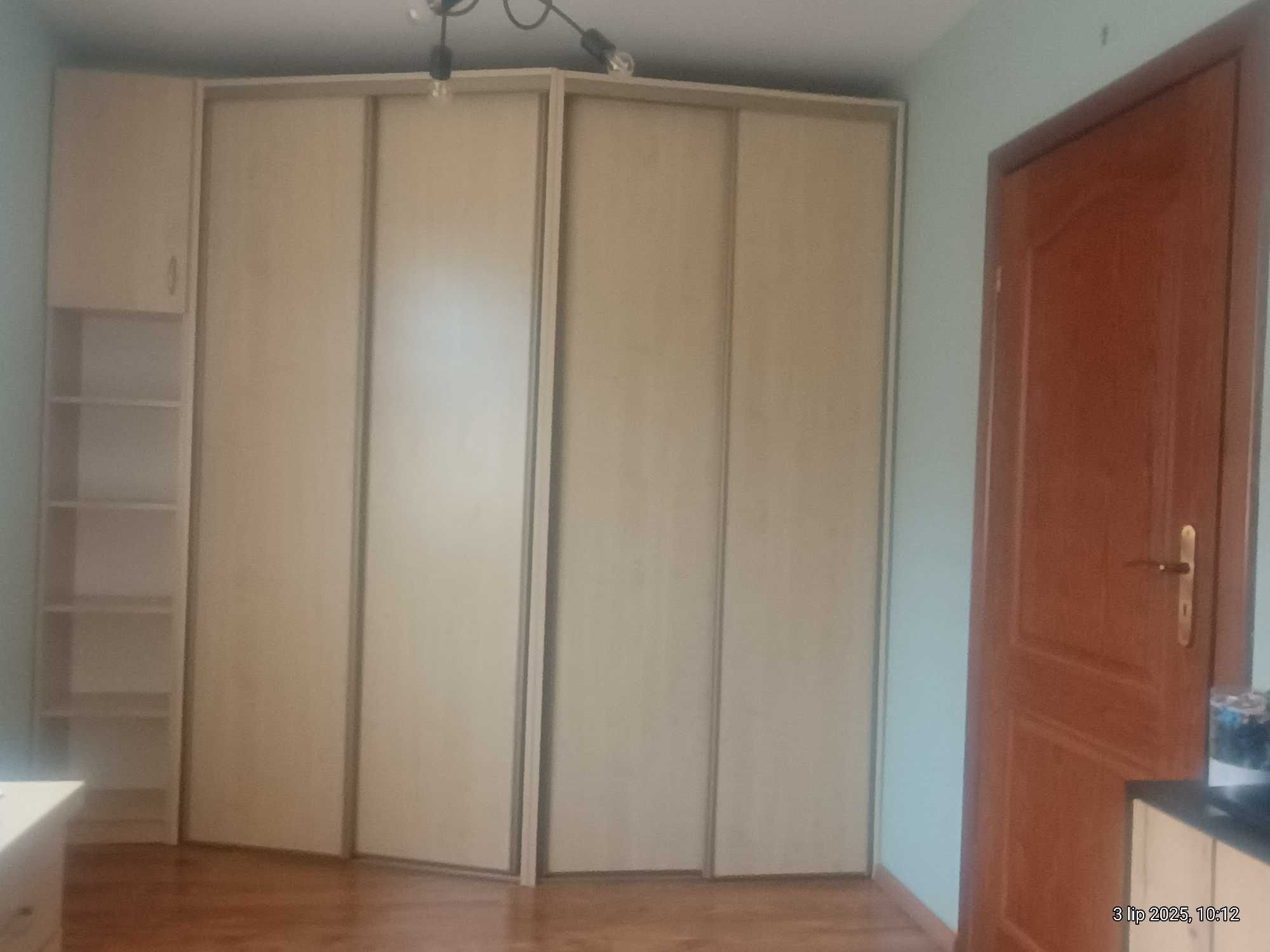 Sprzedam Szafa komandor