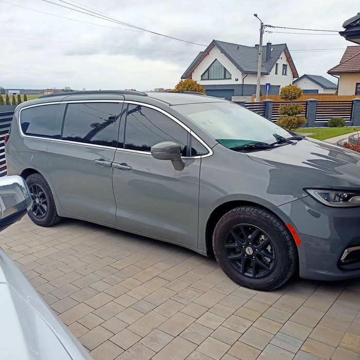 Chrysler Pacifica 2022r stan wzorowy