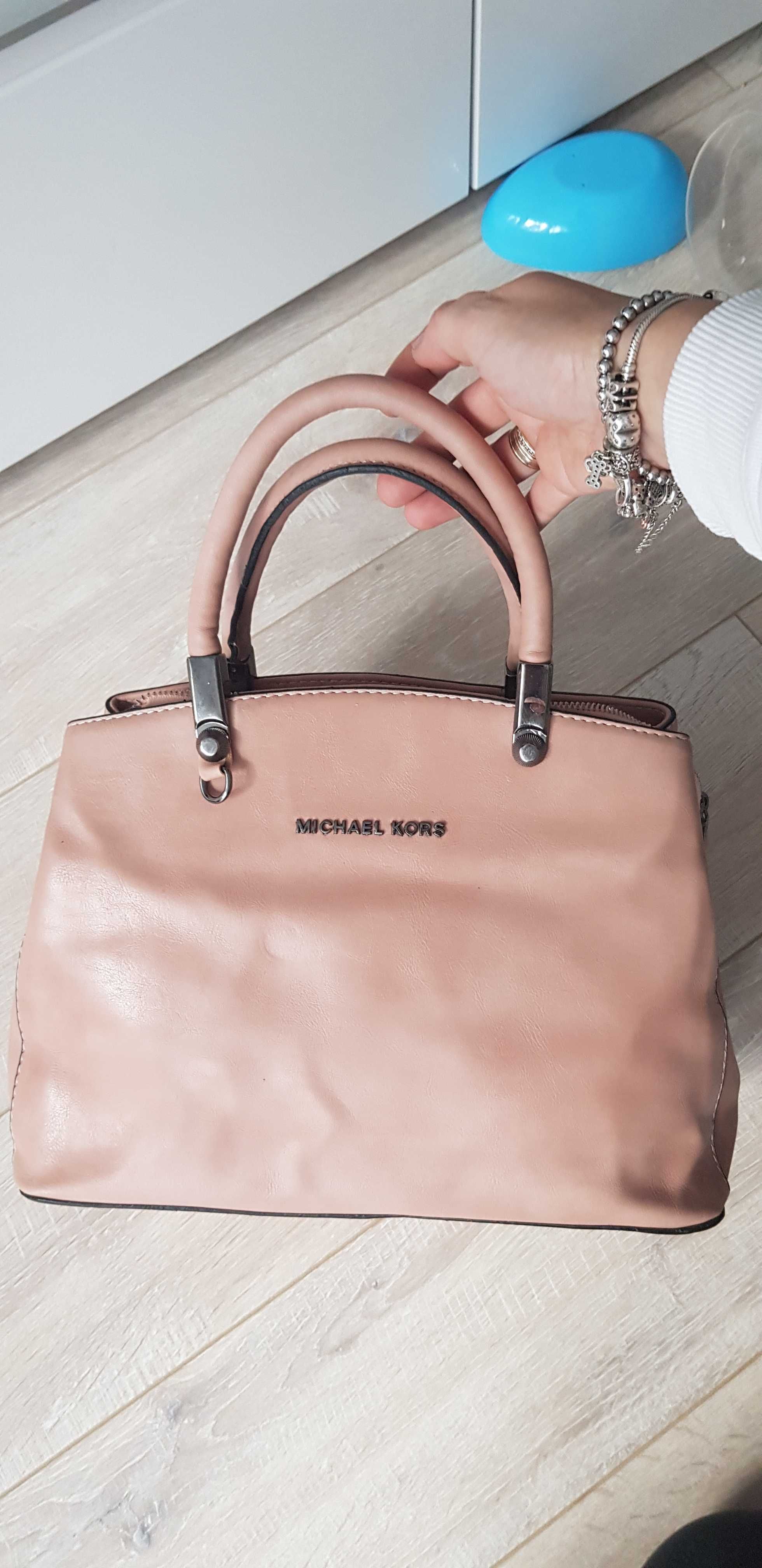 Torebka kuferek Michael Kors pudrowy róż