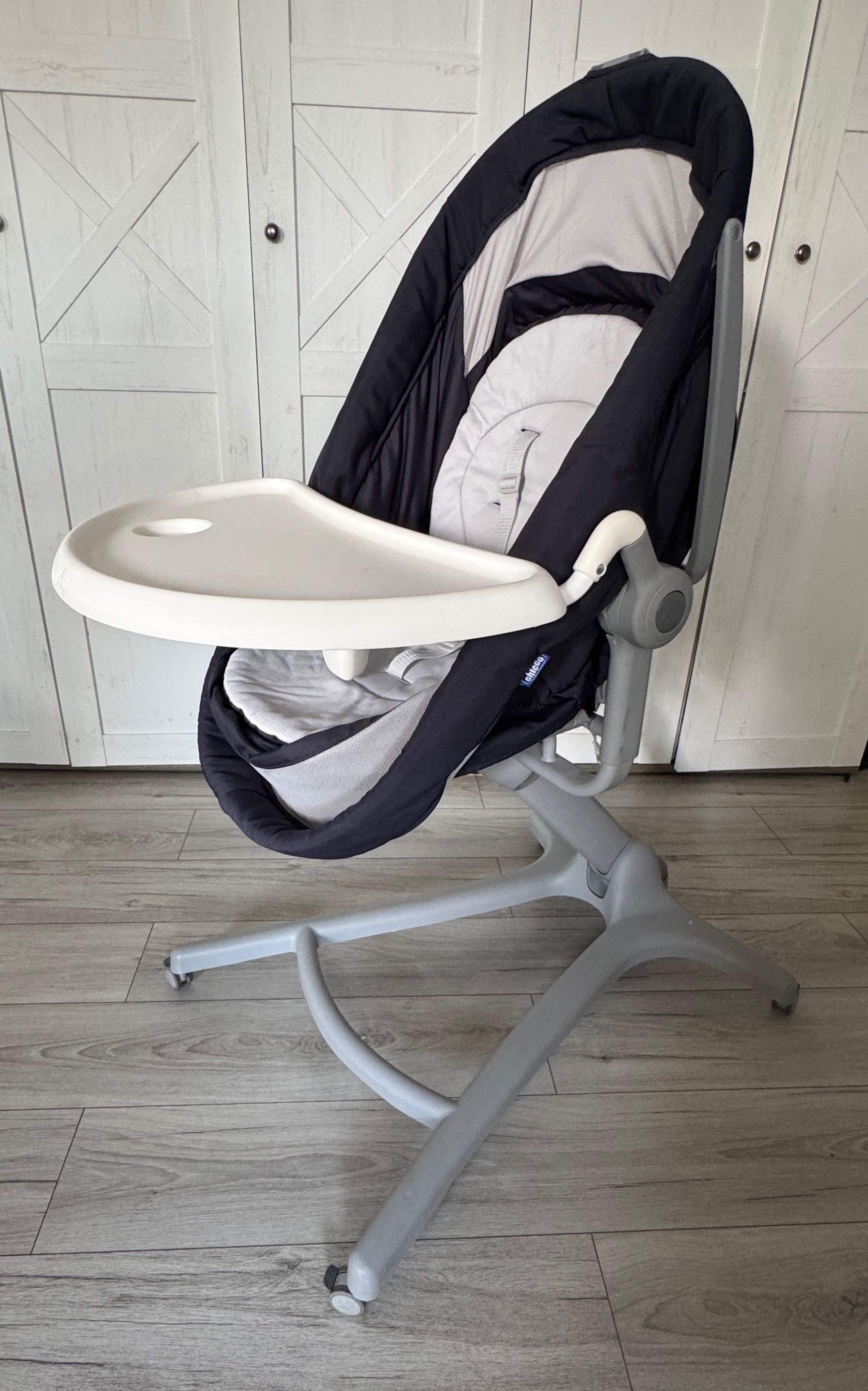 Łóżeczko Chico Baby Hug 4w1