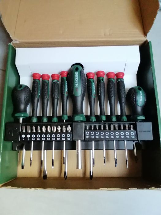 Conjunto de chaves de fendas + bits